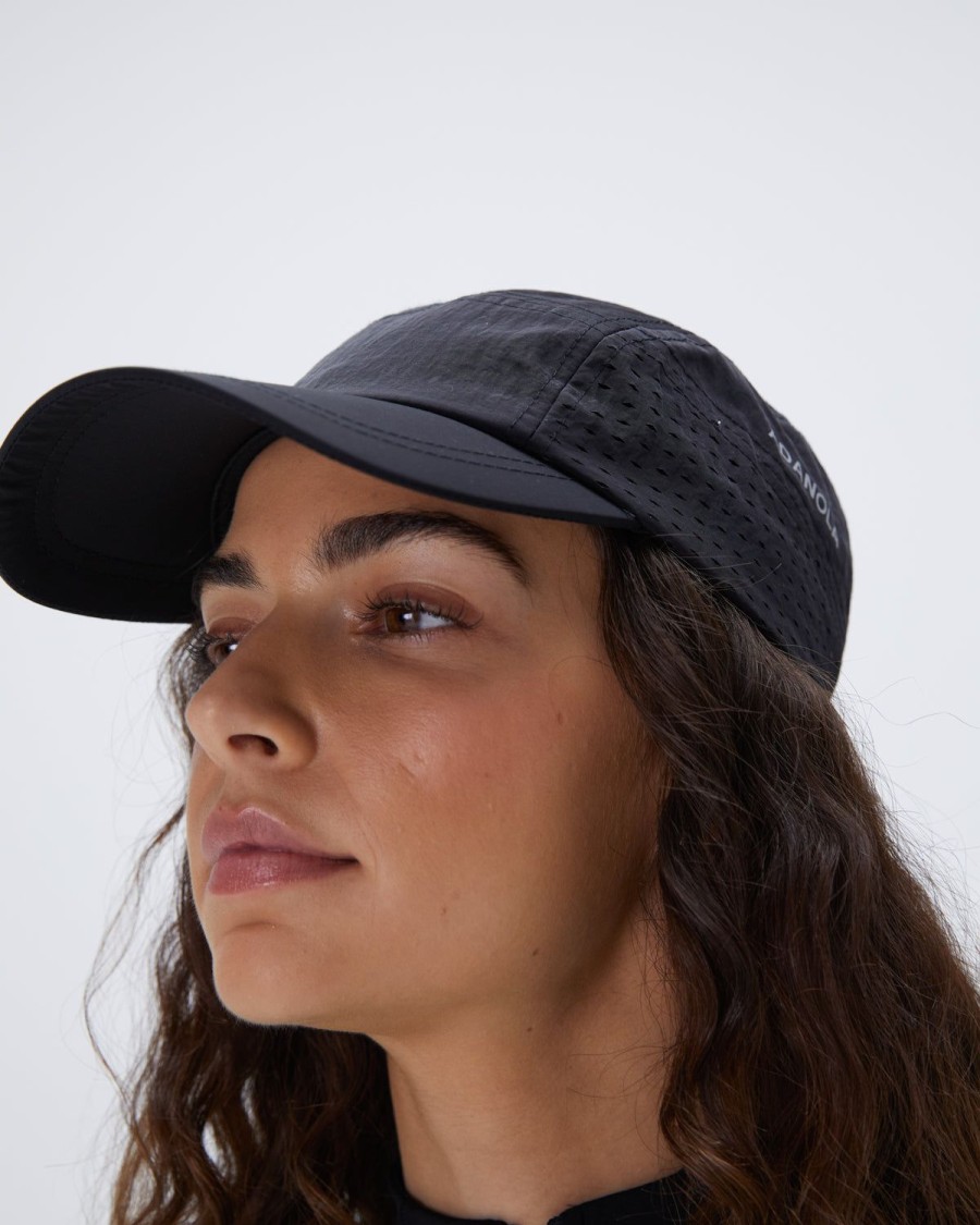 Adanola Nylon Toggle Running Cap - Black